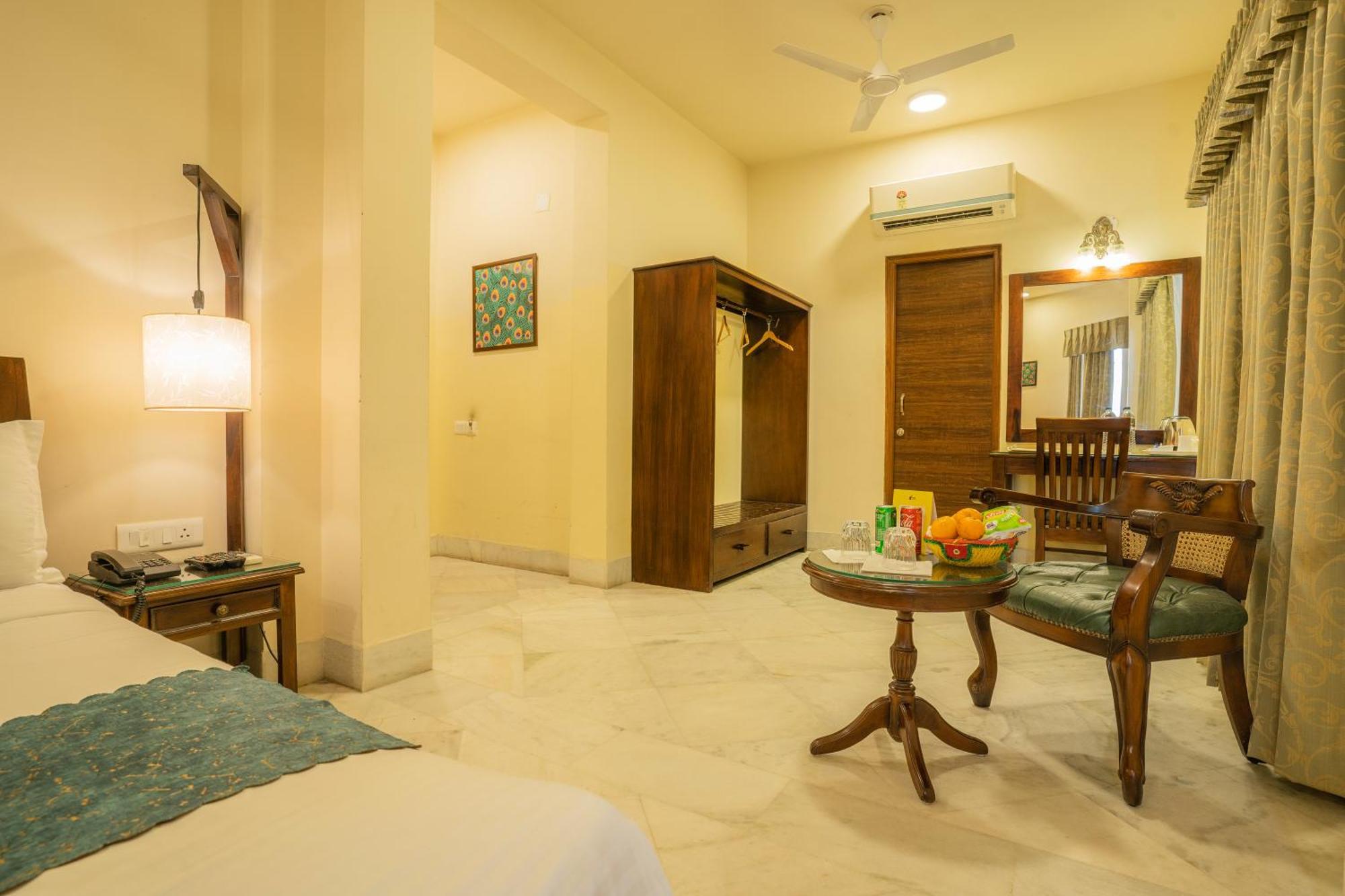 Tripli Hotels Shambhu Villas Udaipur Exterior photo